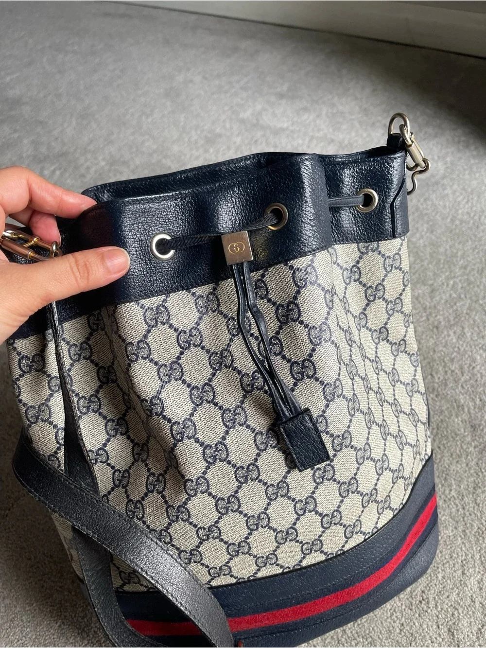 Authentic Gucci vintage web sherry line bucket crossbody bag - Picture 6 of 16